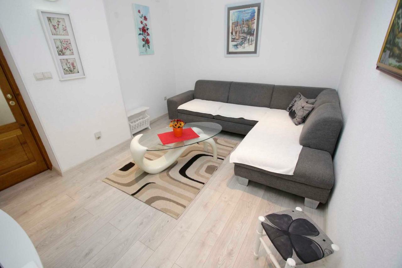 Apartmani Ivona & Ivo Makarska Esterno foto