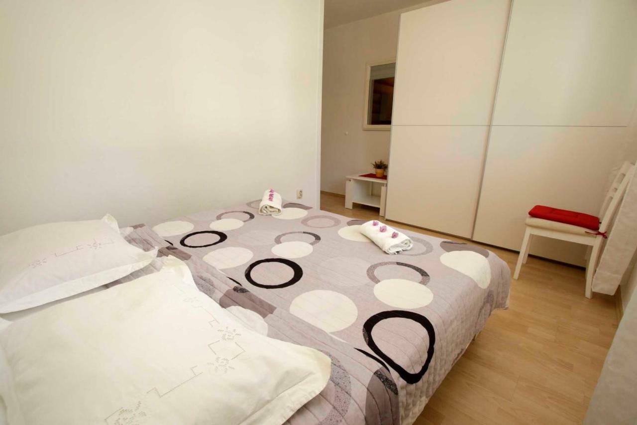 Apartmani Ivona & Ivo Makarska Esterno foto