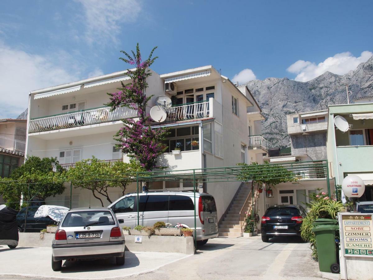 Apartmani Ivona & Ivo Makarska Esterno foto