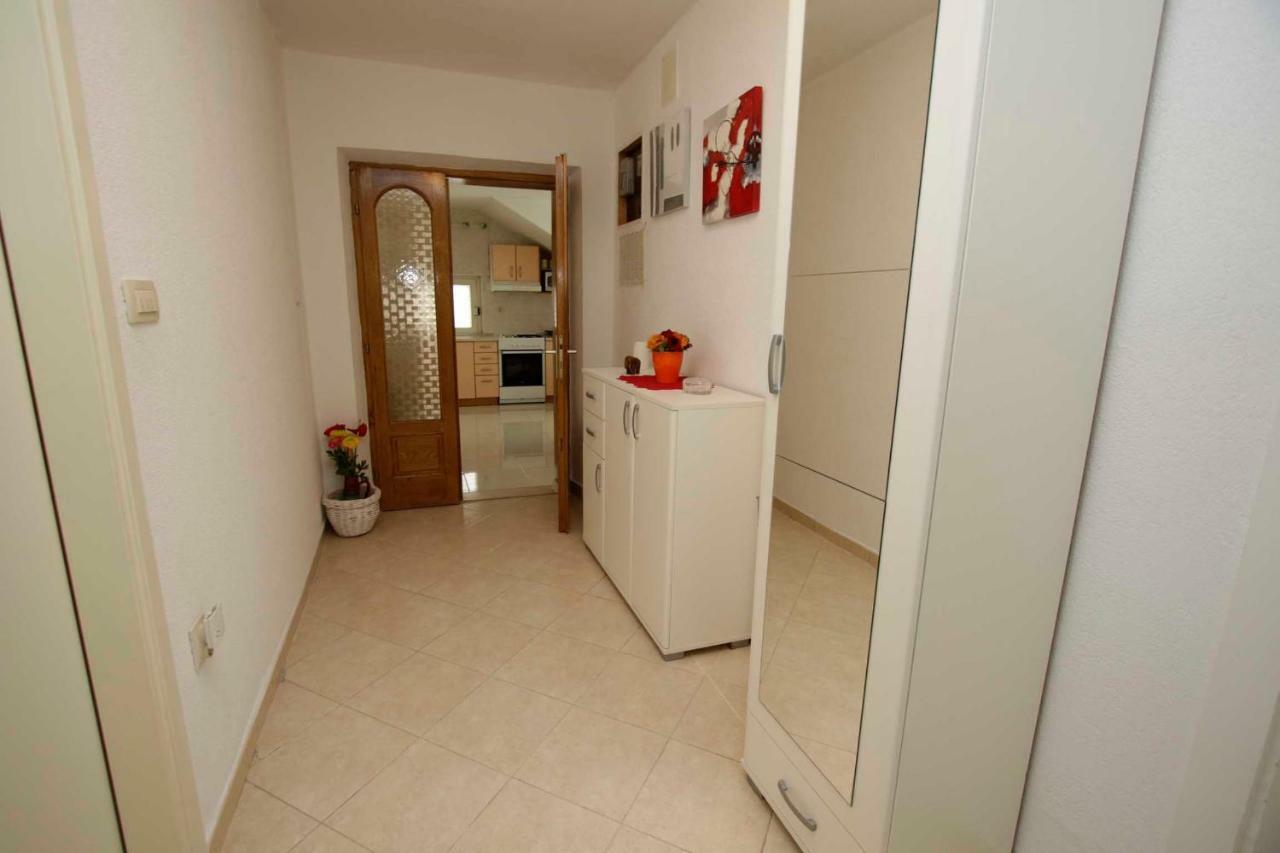 Apartmani Ivona & Ivo Makarska Esterno foto