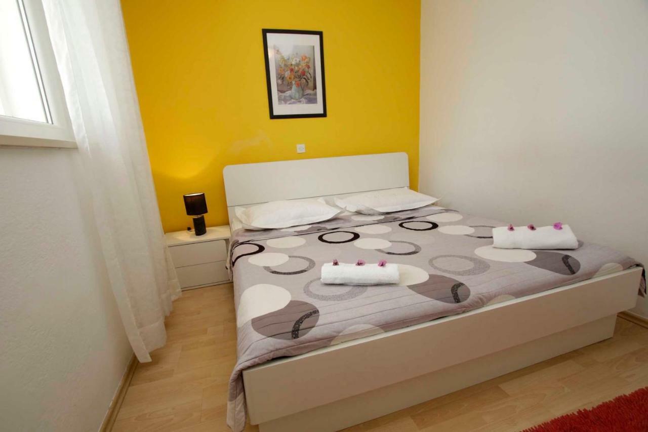 Apartmani Ivona & Ivo Makarska Esterno foto